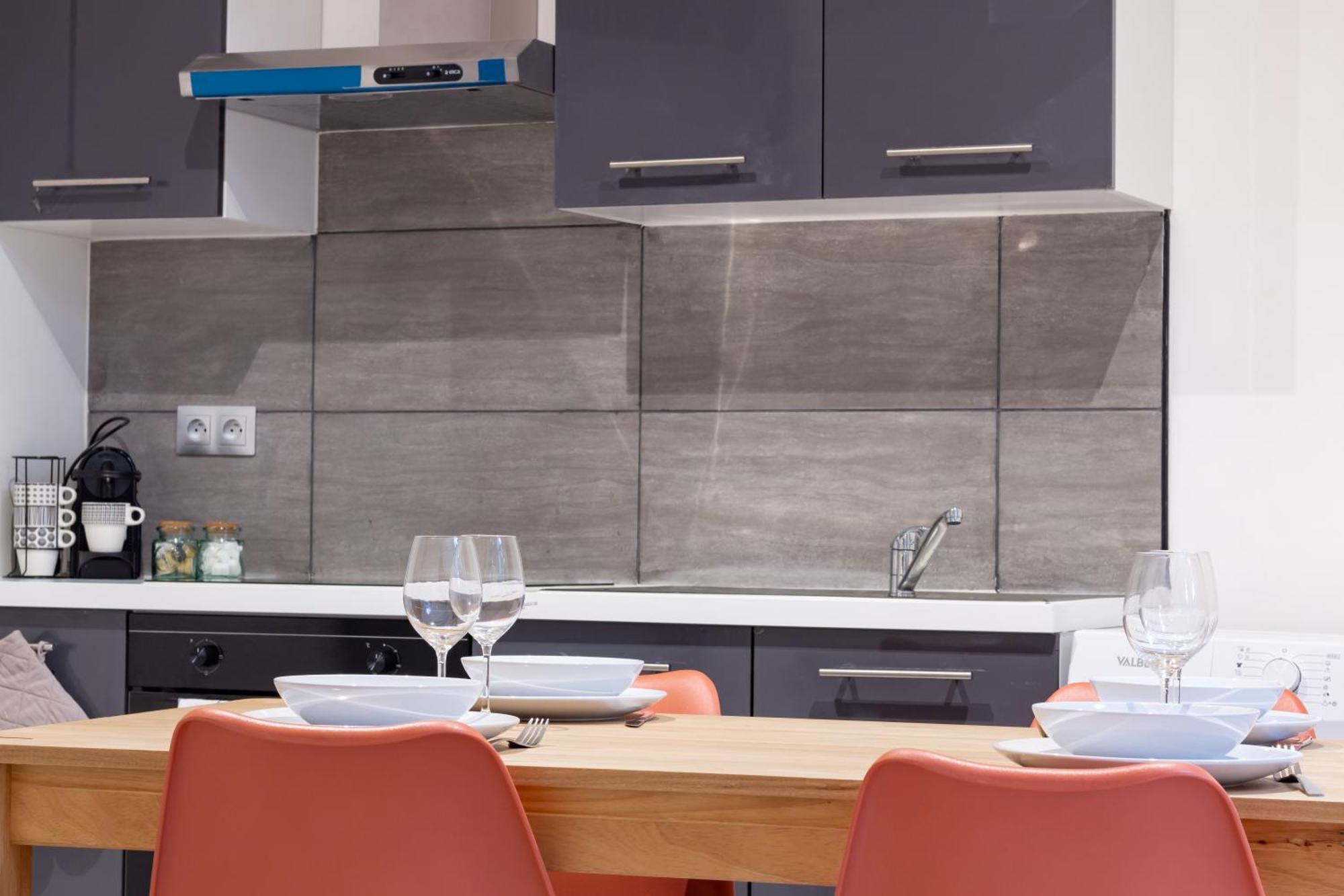 Spacieux Appartement En Plein Coeur De Béziers Extérieur photo