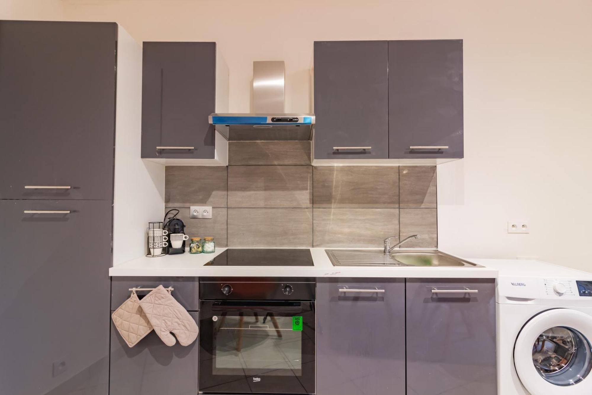 Spacieux Appartement En Plein Coeur De Béziers Extérieur photo