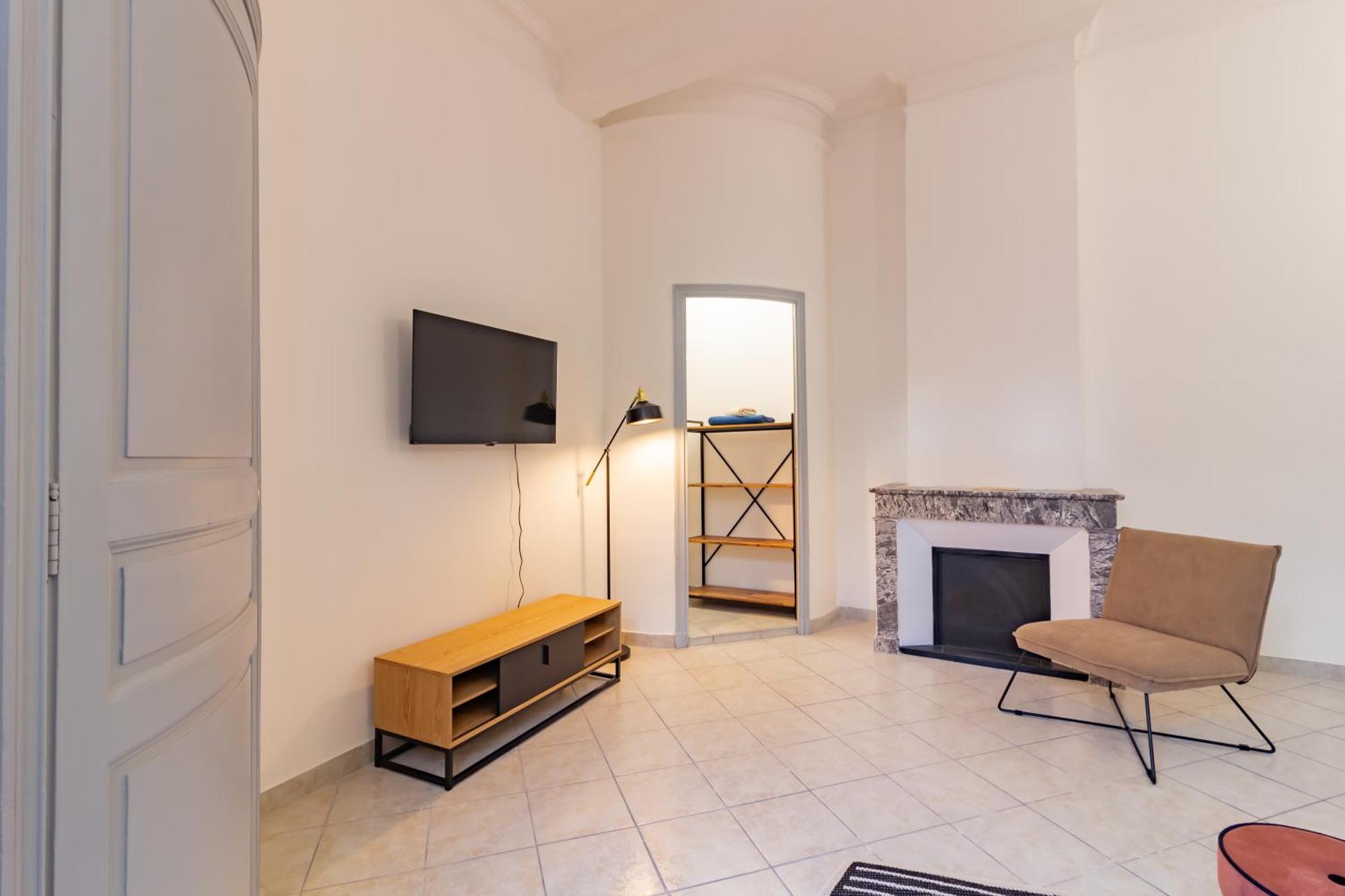 Spacieux Appartement En Plein Coeur De Béziers Extérieur photo