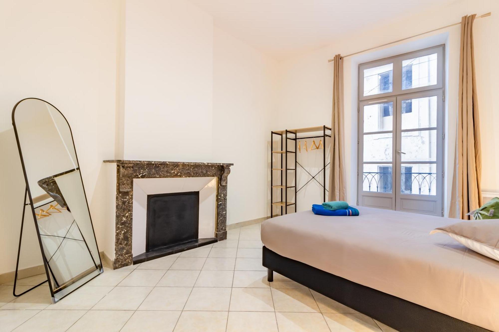 Spacieux Appartement En Plein Coeur De Béziers Extérieur photo